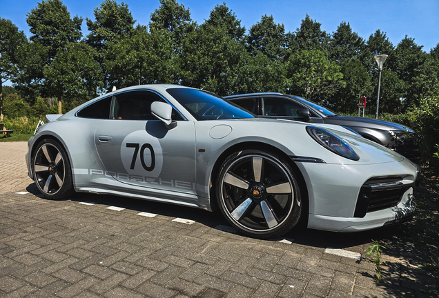 Porsche 992 Sport Classic