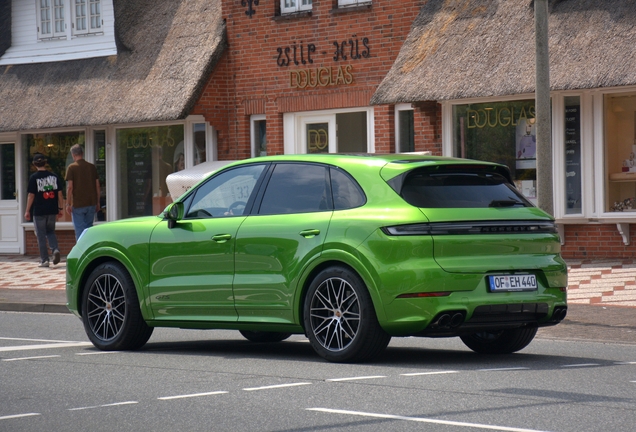 Porsche 9YA Cayenne GTS MkII