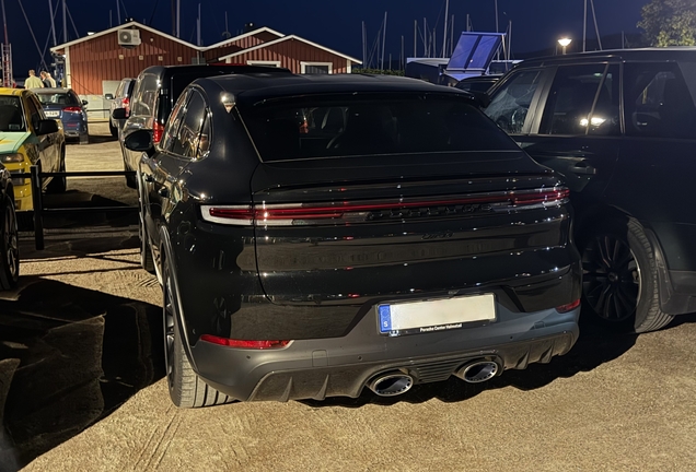 Porsche Cayenne Coupé Turbo E-Hybrid