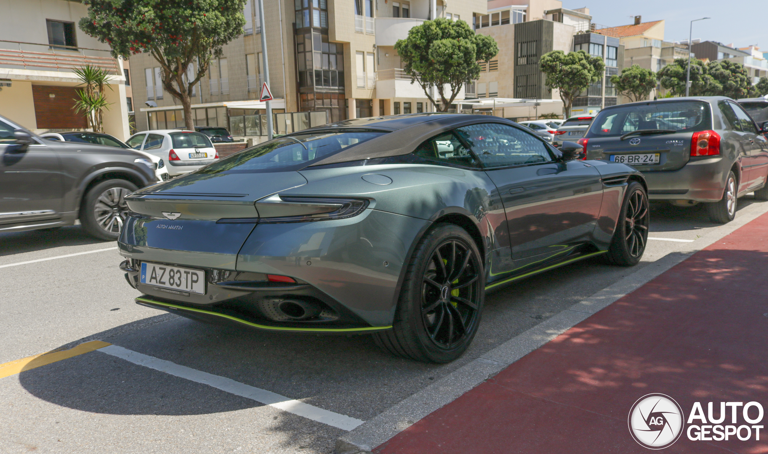 Aston Martin DB11 AMR Signature Edition
