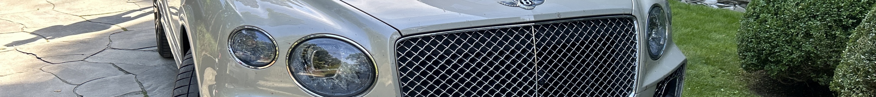 Bentley Bentayga V8 2021