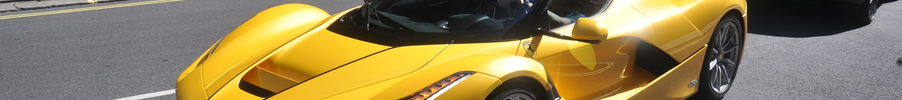 Ferrari LaFerrari Aperta