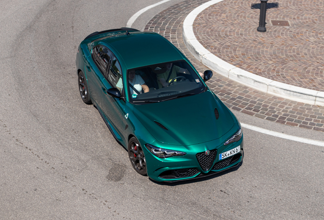 Alfa Romeo Giulia Quadrifoglio 2023