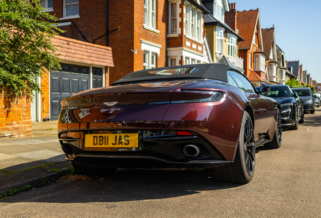 Aston Martin DB11 V8 Volante