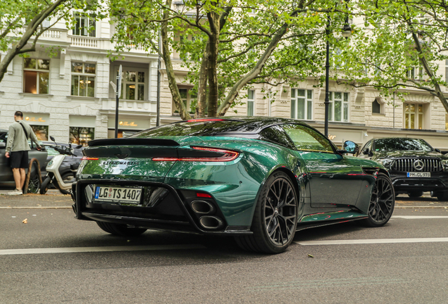 Aston Martin DB12 S