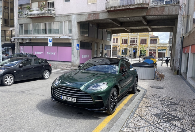 Aston Martin DBX707