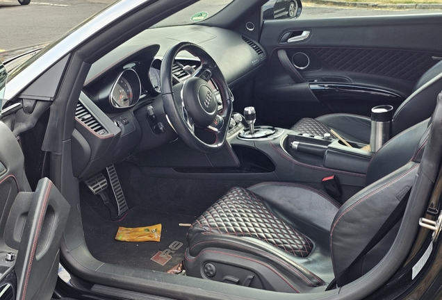 Audi R8 V8 Spyder 2013