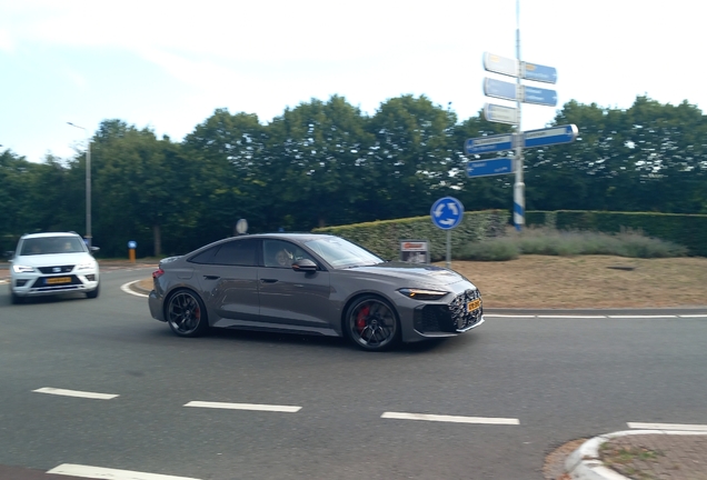 Audi RS5 Sedan B10