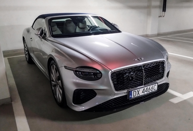Bentley Continental GTC 2025