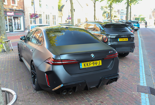 BMW M5 G90