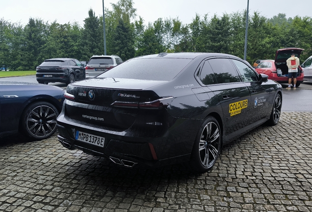 BMW M760e xDrive