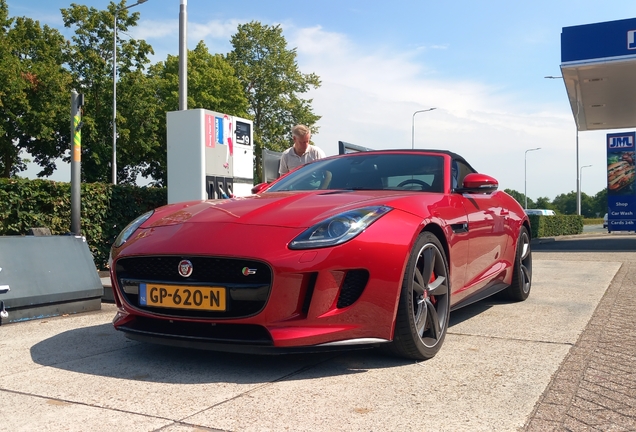 Jaguar F-TYPE S V8 Convertible