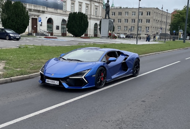 Lamborghini Revuelto