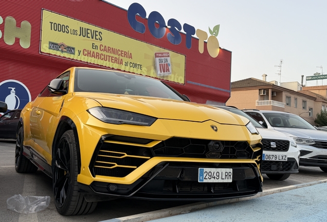 Lamborghini Urus