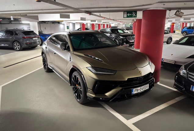 Lamborghini Urus S