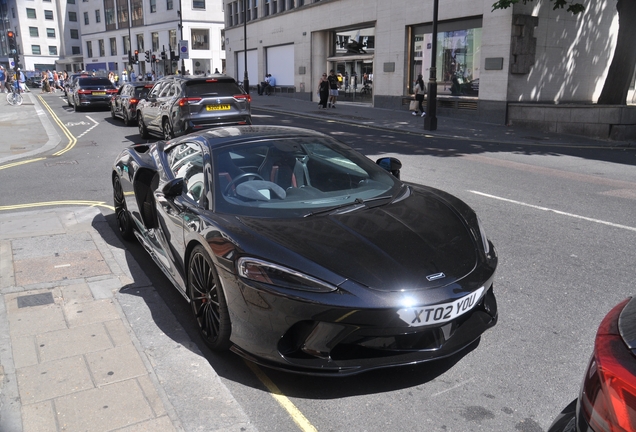 McLaren GT