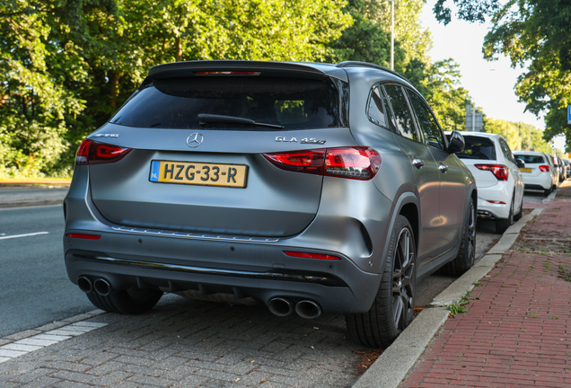 Mercedes-AMG GLA 45 S H247
