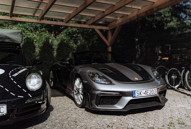 Porsche 718 Spyder RS Weissach Package