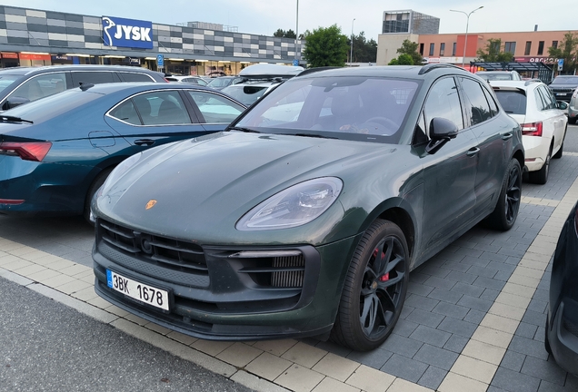 Porsche 95B Macan GTS MkII