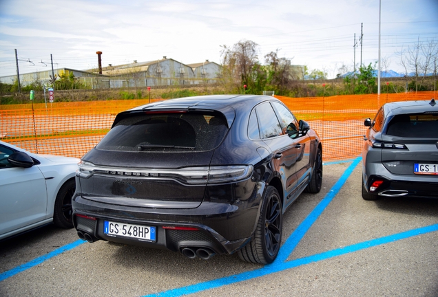 Porsche 95B Macan GTS MkIII