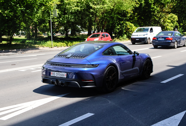 Porsche 992 Carrera 4 GTS MkII