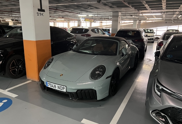 Porsche 992 Carrera 4 GTS MkII
