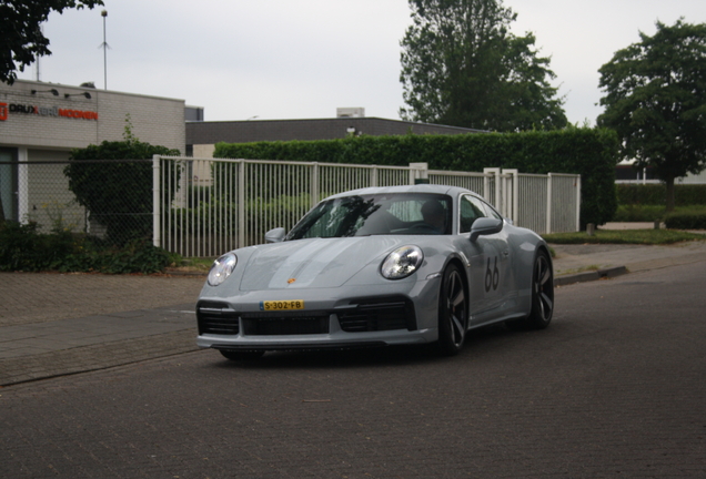 Porsche 992 Sport Classic