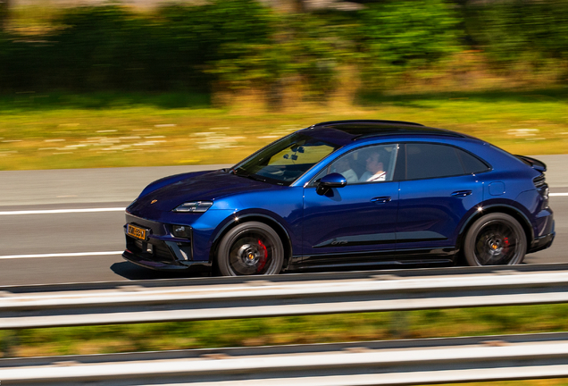 Porsche Macan EV GTS
