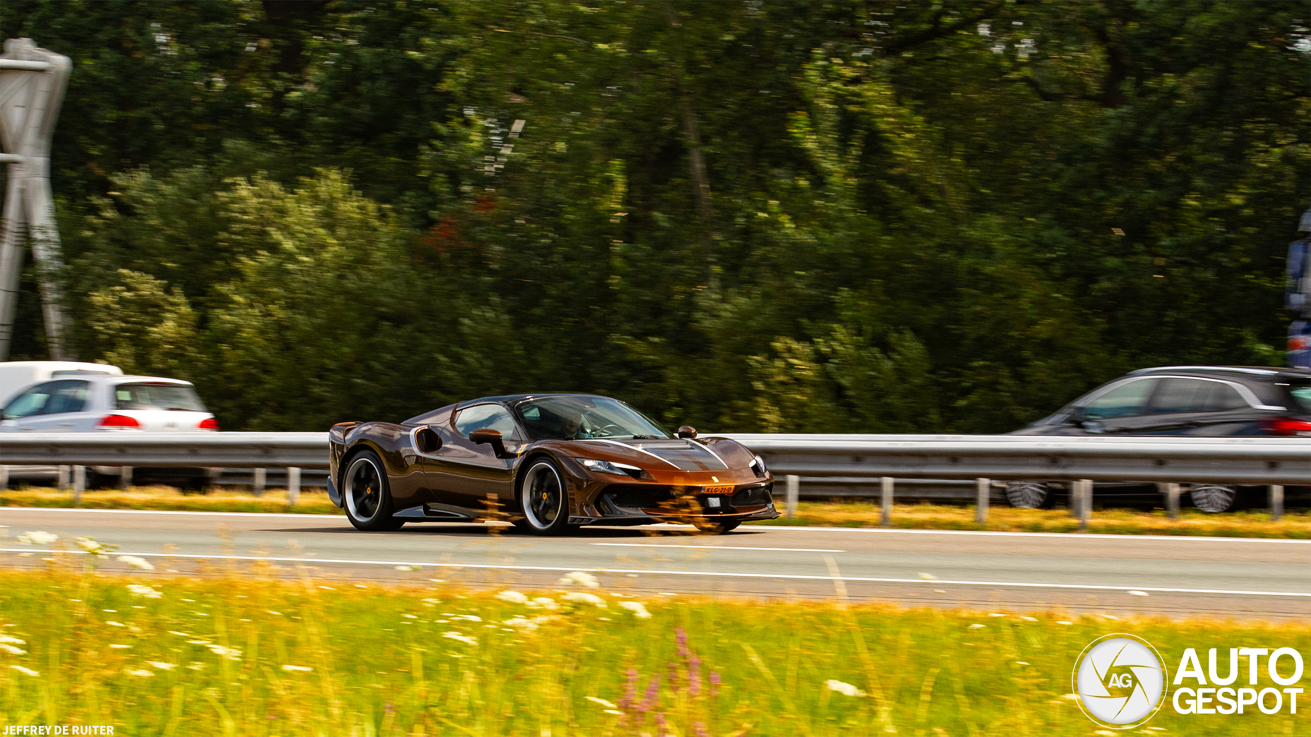 De allereerste Ferrari 296 Speciale A op Nederlands kenteken!