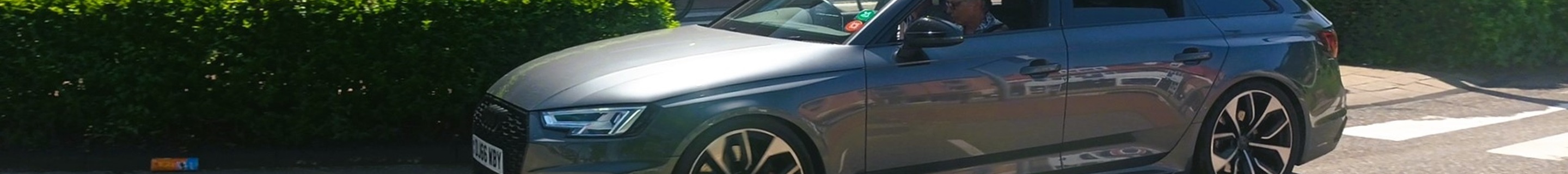Audi RS4 Avant B9