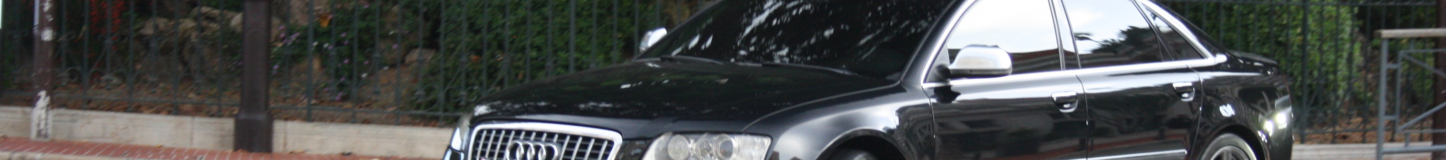 Audi S8 D3