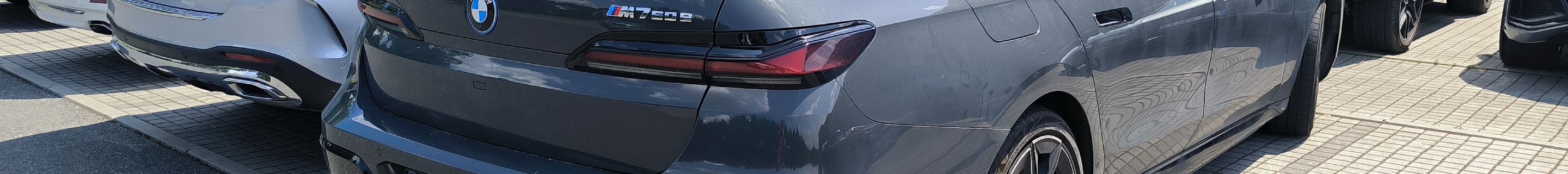 BMW M760e xDrive