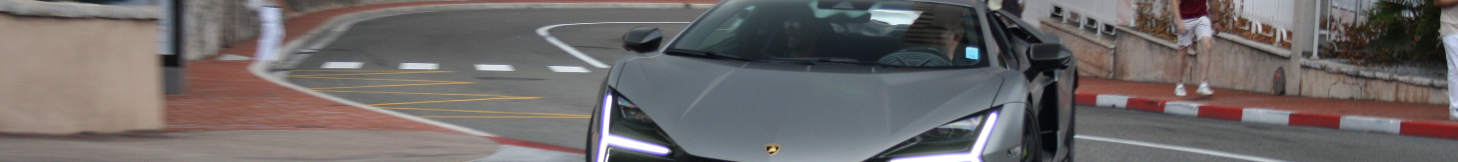 Lamborghini Revuelto