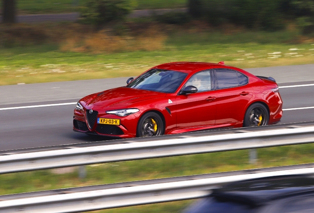 Alfa Romeo Giulia Quadrifoglio 2023