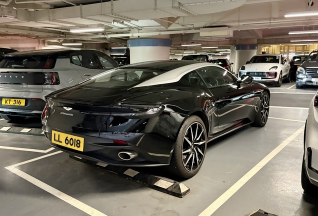 Aston Martin DB11