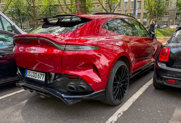 Aston Martin DBX707
