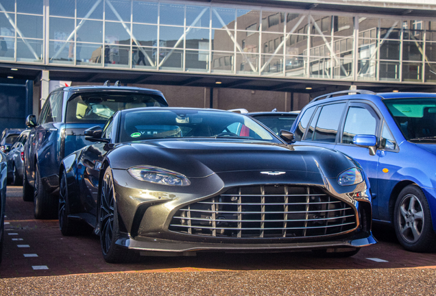 Aston Martin V12 Vantage 2023