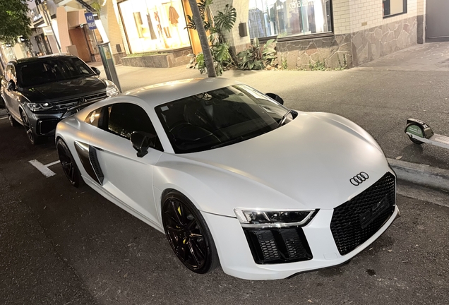 Audi R8 V10 Plus 2015