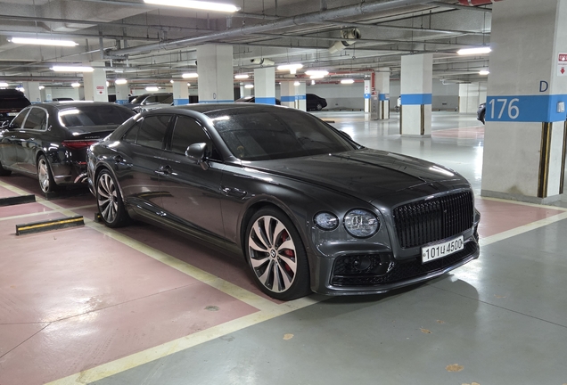 Bentley Flying Spur V8 2021