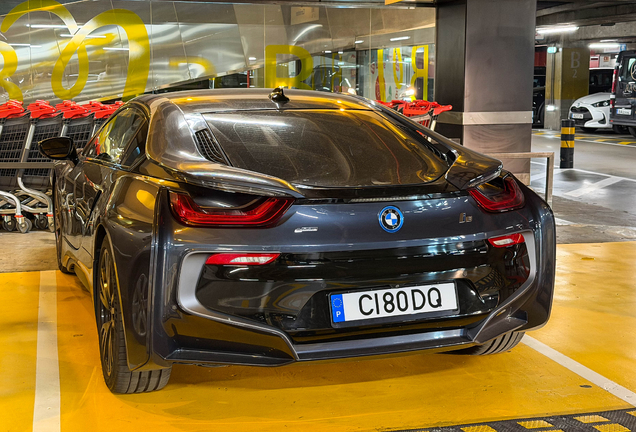 BMW i8
