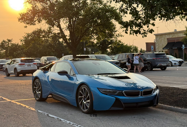 BMW i8