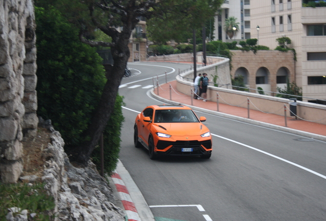 Lamborghini Urus Performante
