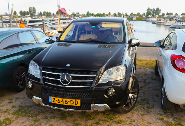Mercedes-Benz ML 63 AMG W164 2009