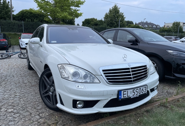 Mercedes-Benz S 63 AMG W221
