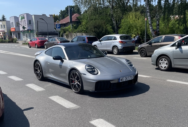 Porsche 992 Carrera 4 GTS MkII