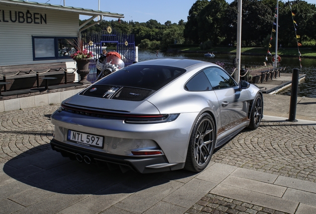 Porsche 992 S/T