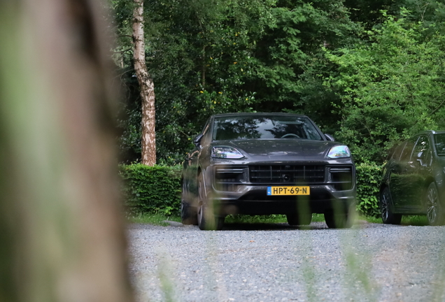 Porsche Cayenne Coupé Turbo E-Hybrid