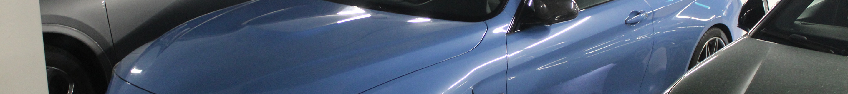 Aston Martin DBX707