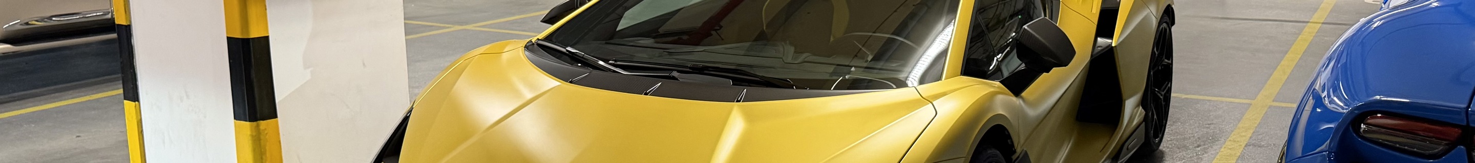 Lamborghini Revuelto