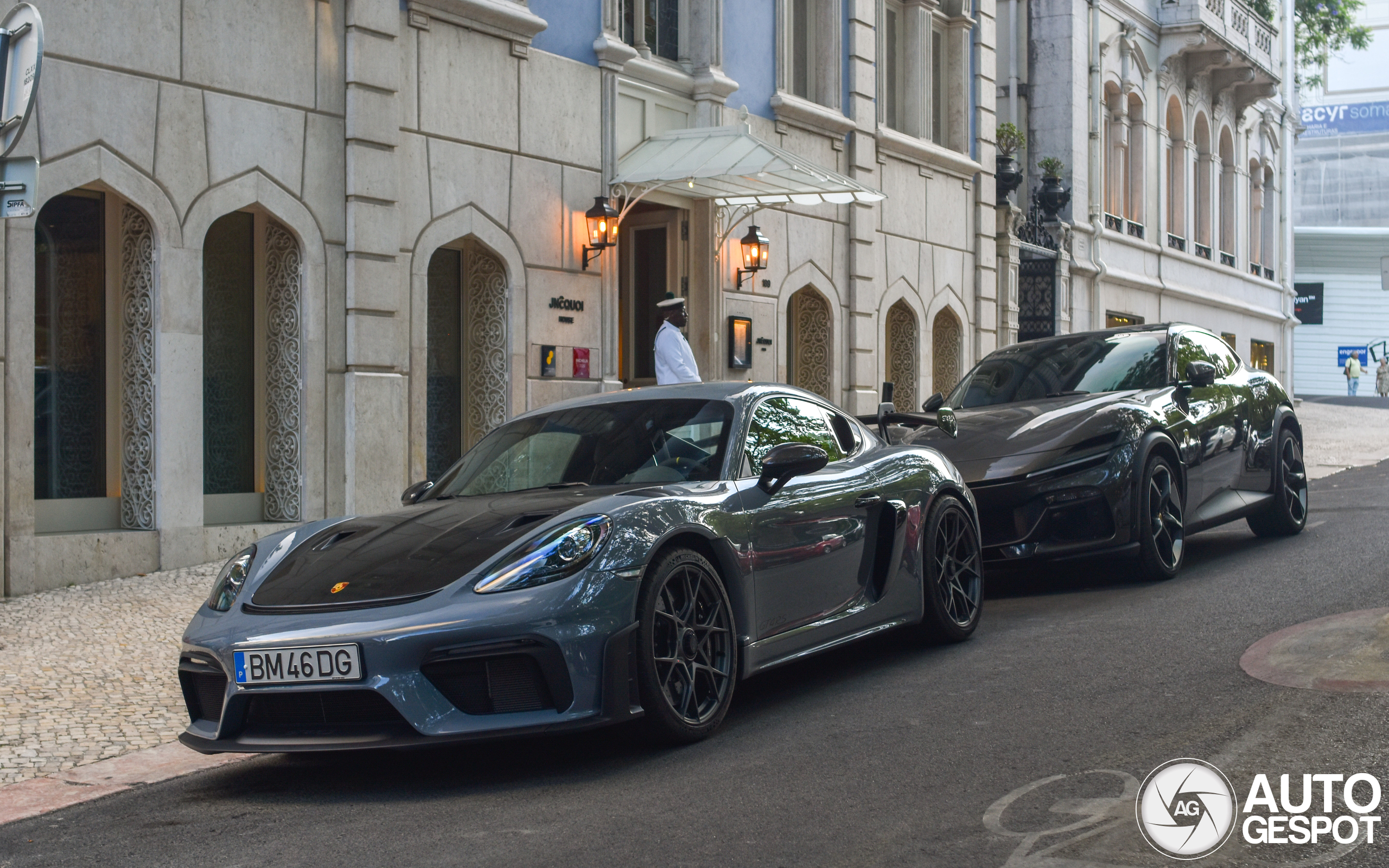 Porsche 718 Cayman GT4 RS Weissach Package